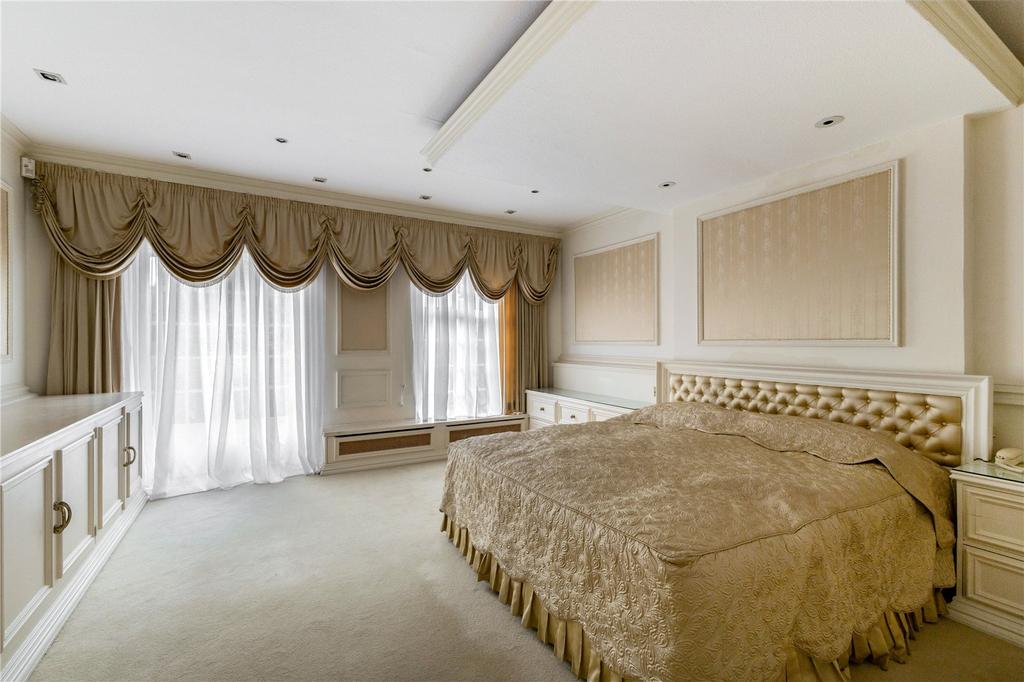 Principal Bedroom