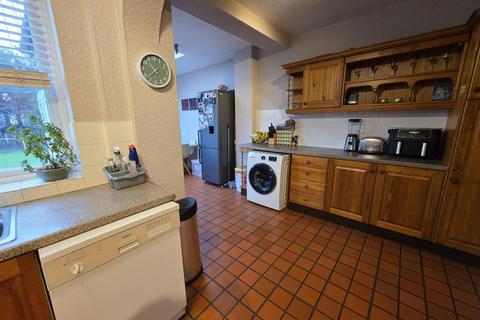 3 bedroom house for sale, Bawdsey Avenue, Ilford IG2