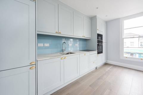 2 bedroom flat to rent, Goldhwak Road, Shepherd's Bush, London, W12