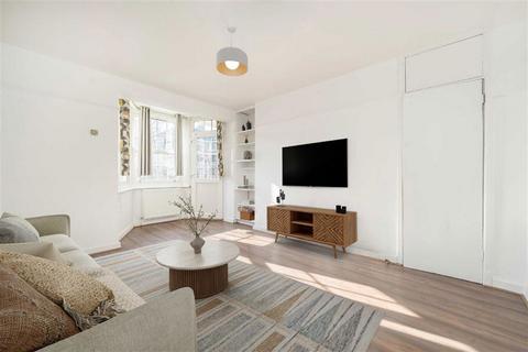2 bedroom flat to rent, Emlyn Gardens, London W12