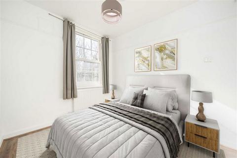 2 bedroom flat to rent, Emlyn Gardens, London W12