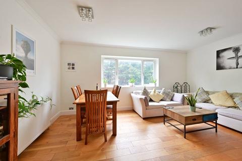 Worple Road, Wimbledon, London, SW19