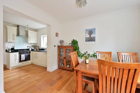 undefined, Worple Road, Wimbledon, London, SW19