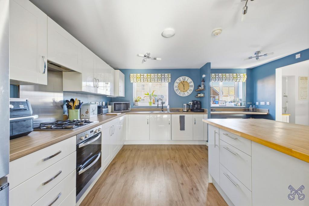 Kitchen / Breakfast