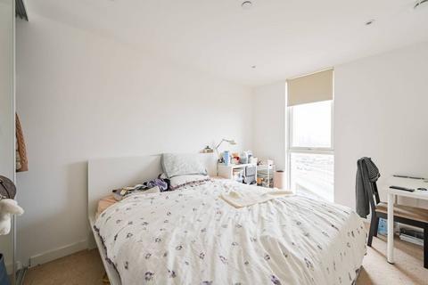 2 bedroom flat for sale, Discovery Tower, E16, Canning Town, London, E16