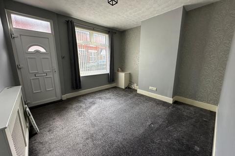 2 bedroom terraced house to rent, Wallwork Street, Cheshire SK5