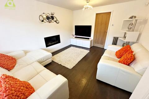 4 bedroom detached house for sale, Dorket Grove, Westhoughton, BL5 2QS