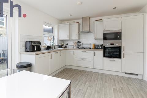 3 bedroom end of terrace house for sale, Sandown PO36