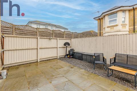3 bedroom end of terrace house for sale, Sandown PO36