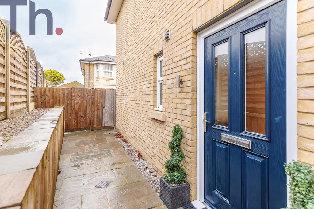 Side Access to Front Door