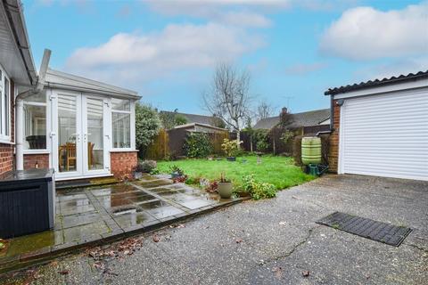 2 bedroom semi-detached bungalow for sale, Wyatts Green Lane, Wyatts Green, Brentwood