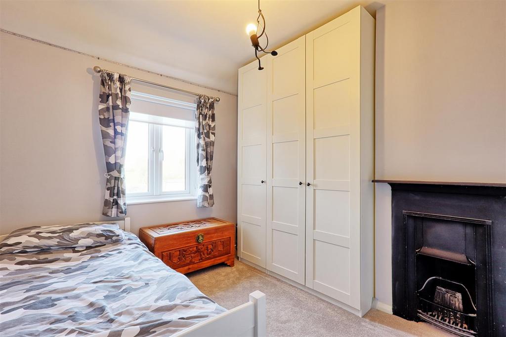 IMG 6688 89 90 easy HDR-interior3.jpg