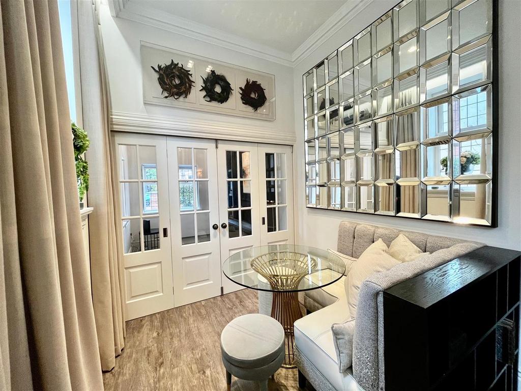 Lounge/dining
