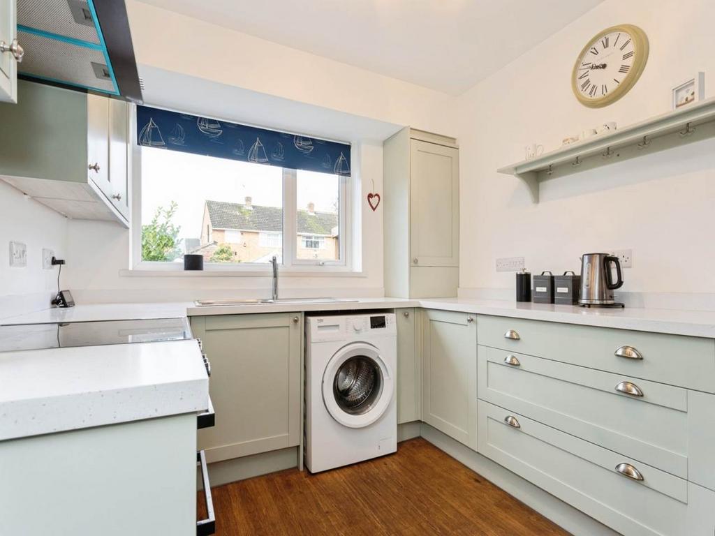 Kitchen (2)
