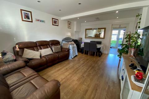 2 bedroom terraced house to rent, Hardie Road, Dagenham