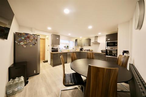 3 bedroom terraced house for sale, Lapwing Close, Bransholme, Hull