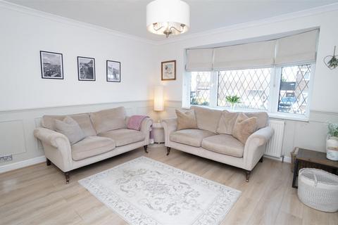 undefined, Santa Monica Crescent, Idle, Bradford