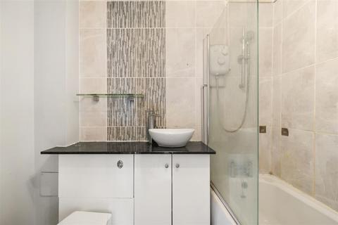 1 bedroom flat to rent, Danbury Crescent, South Ockendon