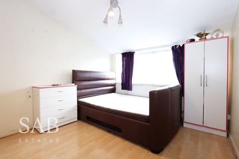undefined, Mersey Walk, Northolt, UB5