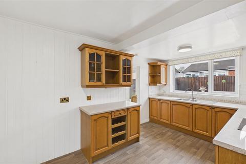 2 bedroom bungalow for sale, Sevenoaks Drive, Hastings Hill, Sunderland