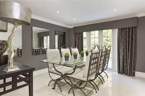 5 bedroom detached house to rent, Burleigh Park, Cobham, Surrey, KT11