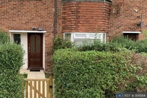 Viola Avenue, Feltham, TW14