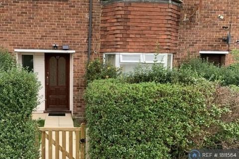 Viola Avenue, Feltham, TW14