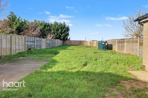 3 bedroom semi-detached house for sale, Rectory Road, Rockland All Saints