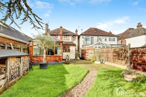3 bedroom detached house for sale, The Long Shoot, Nuneaton