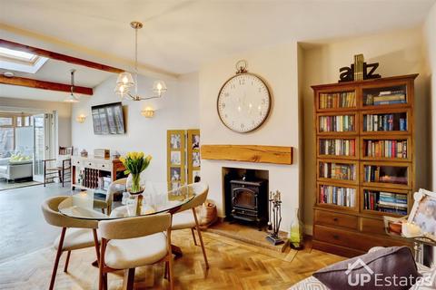 3 bedroom detached house for sale, The Long Shoot, Nuneaton