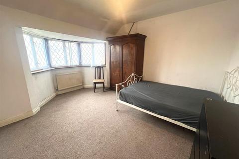 undefined, St. Michaels Avenue, Wembley