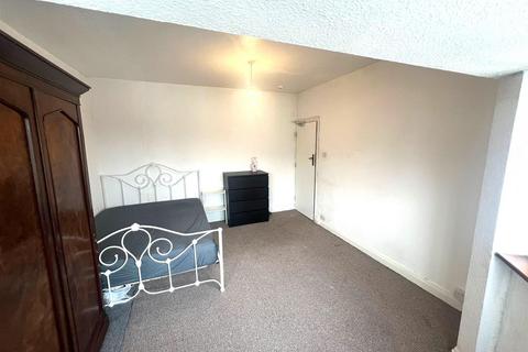 undefined, St. Michaels Avenue, Wembley
