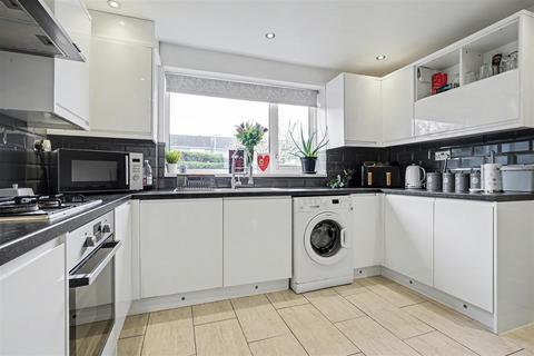 undefined, Sudbury Court, Sawley
