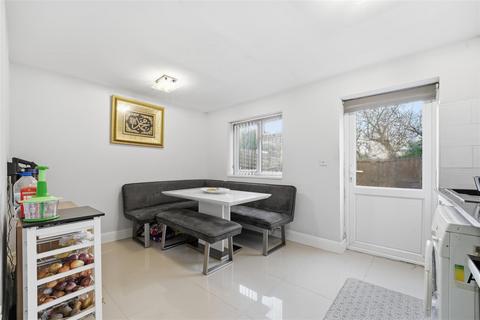 3 bedroom terraced house for sale, New Road, Hayes UB3
