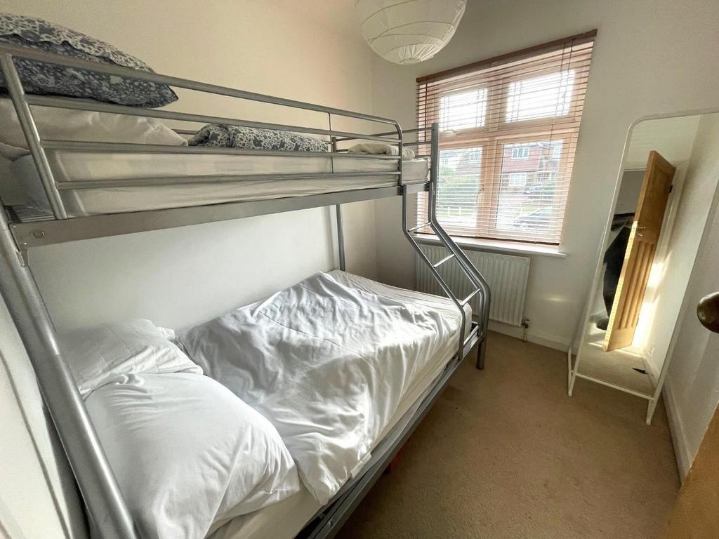 BEDROOM 5.jpg