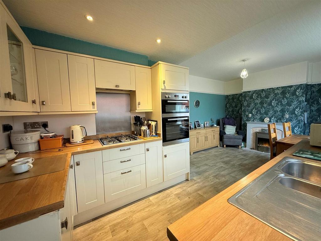 Kitchen to dining room.jpg