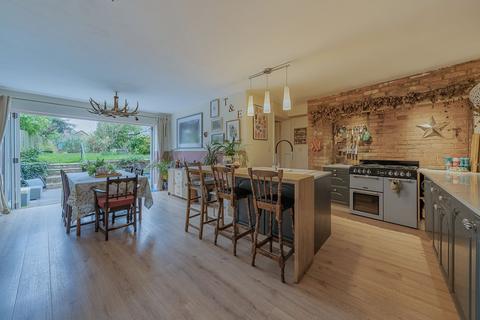 undefined, Newcourt Road, Silverton