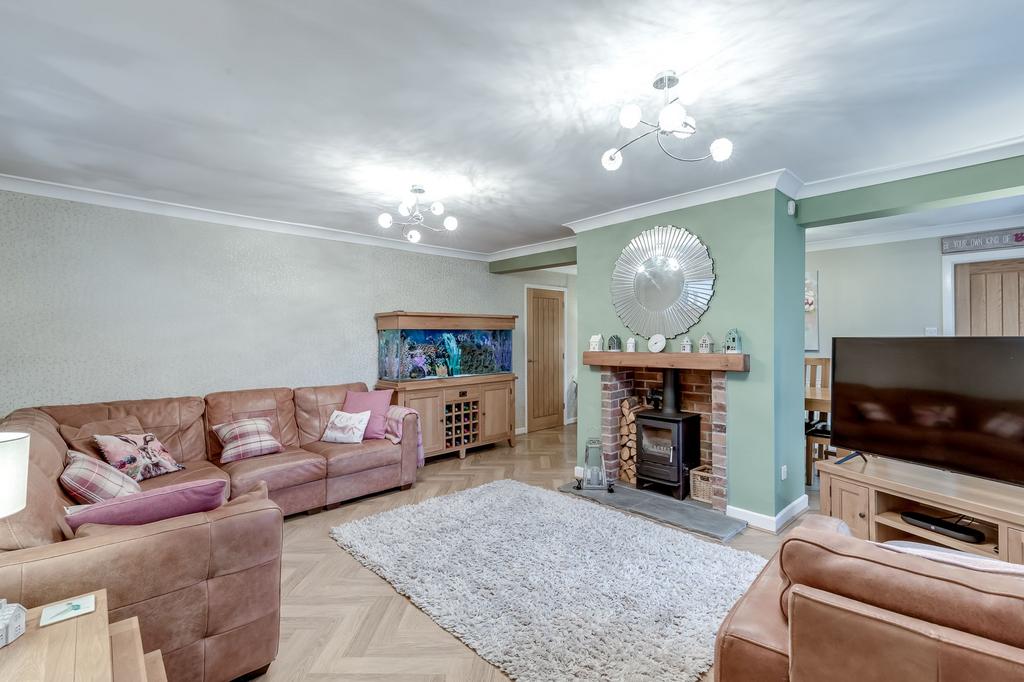 Sitting/Dining Room