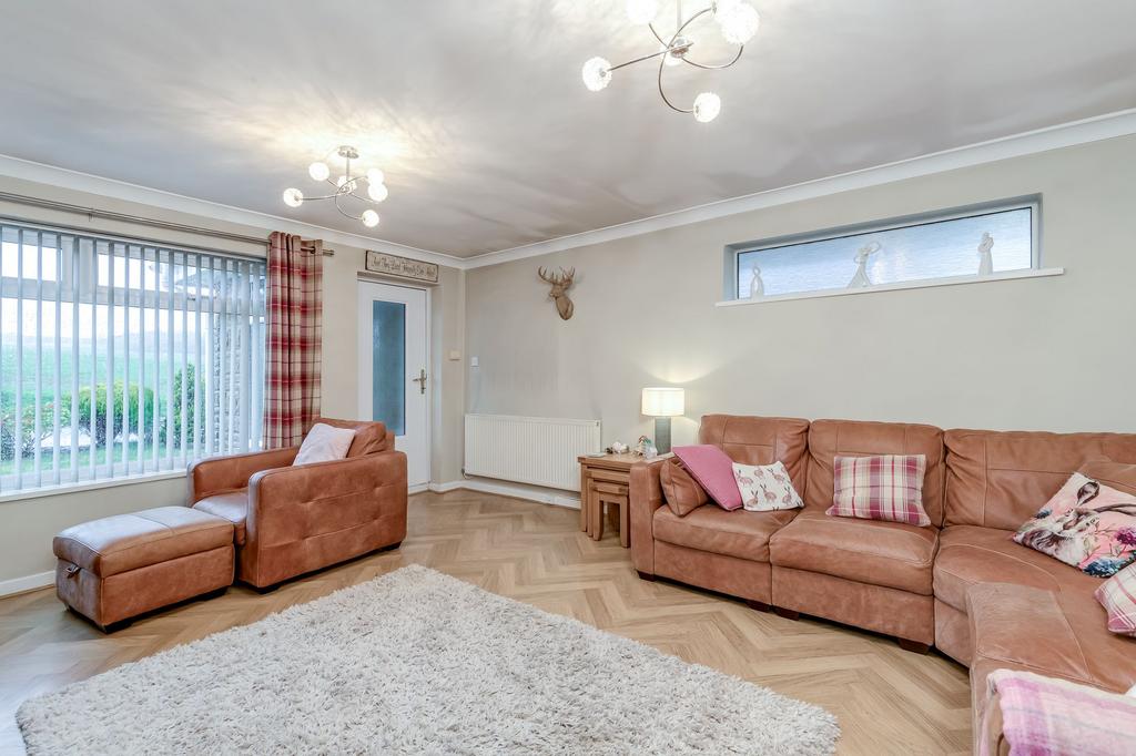 Sitting/Dining Room