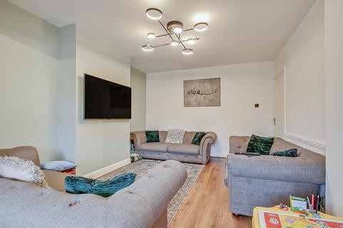 3 bedroom terraced house for sale, Warren Road, London, NW2