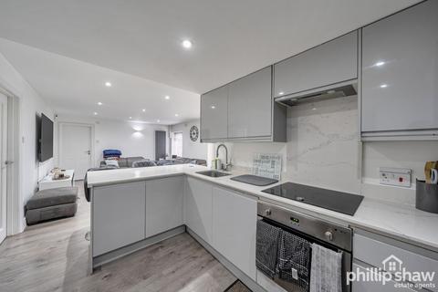 2 bedroom flat for sale, Sudbury Hill, Harrow, HA1