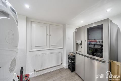 2 bedroom flat for sale, Sudbury Hill, Harrow, HA1