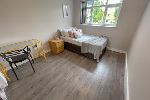 undefined, Pownall Square, L3 6AD,