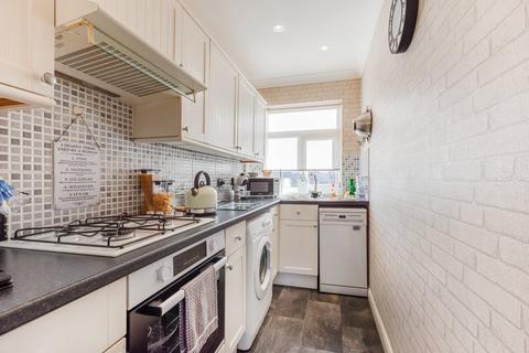 3 bedroom end of terrace house for sale, Northumberland Avenue, Welling, DA16