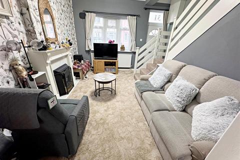 2 bedroom terraced house for sale, Guildford Street, Grimsby, N.E. Lincs, DN32 7PL
