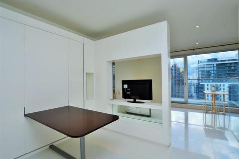 undefined, Baltimore Wharf, London, E14