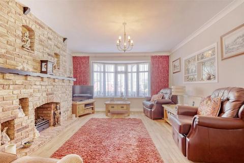 3 bedroom semi-detached house for sale, Southend Road, Great Wakering, Southend-on-Sea, SS3