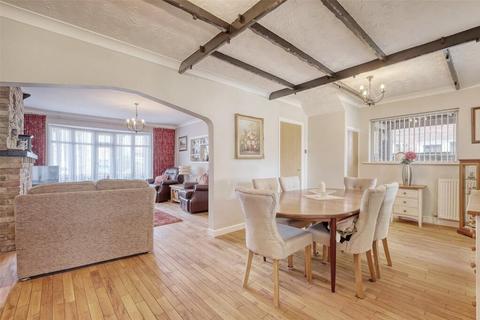 3 bedroom semi-detached house for sale, Southend Road, Great Wakering, Southend-on-Sea, SS3