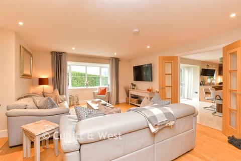 4 bedroom detached house for sale, Elm Rise, Findon, Worthing, West Sussex