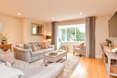 4 bedroom detached house for sale, Elm Rise, Worthing BN14